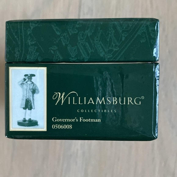 Williamsburg Governor's Footman - Lang and Wise - Picture 9 of 9